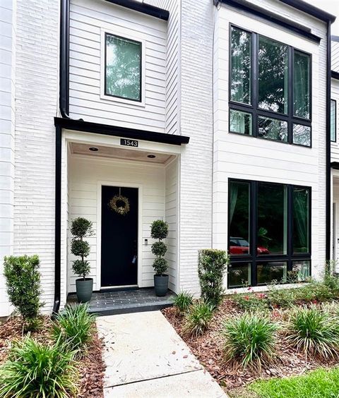 Photo of 1543 Pine Street, Tallahassee, FL 32303 (MLS # 398543)