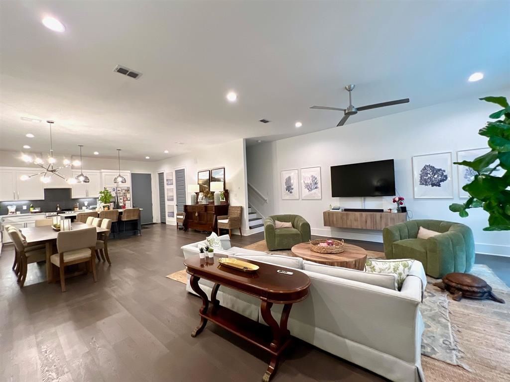 Photo of 1543 Pine Street, Tallahassee, FL 32303 (MLS # 398543)