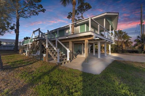 Tiny photo for 201 NW First Avenue, Steinhatchee, FL 32359 (MLS # 395345)