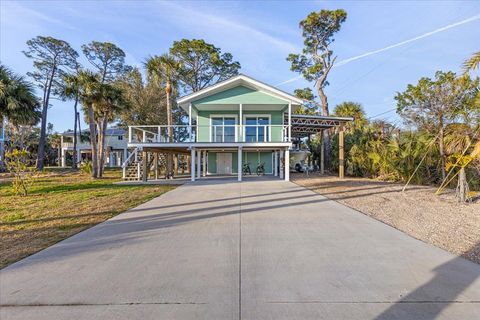 Photo of 201 NW First Avenue, Steinhatchee, FL 32359 (MLS # 395345)