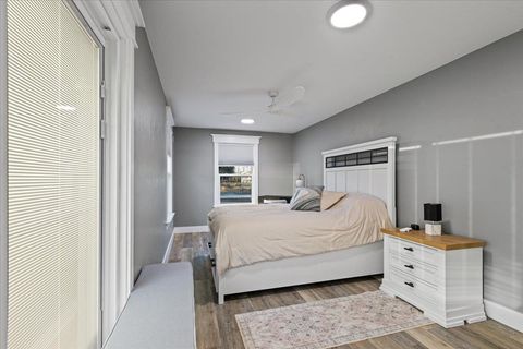 Tiny photo for 201 NW First Avenue, Steinhatchee, FL 32359 (MLS # 395345)