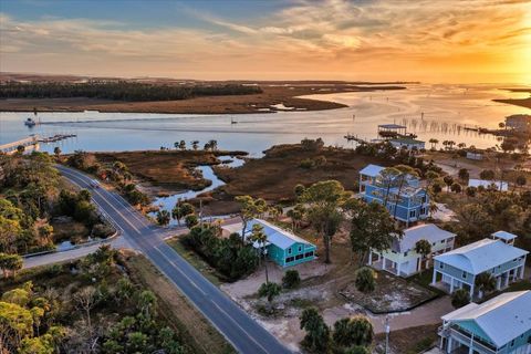 Tiny photo for 201 NW First Avenue, Steinhatchee, FL 32359 (MLS # 395345)