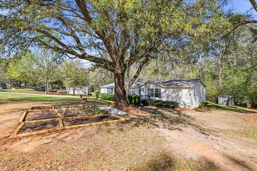 Photo of 90 BLIND BROOK Road, Havana, FL 32333 (MLS # 397324)