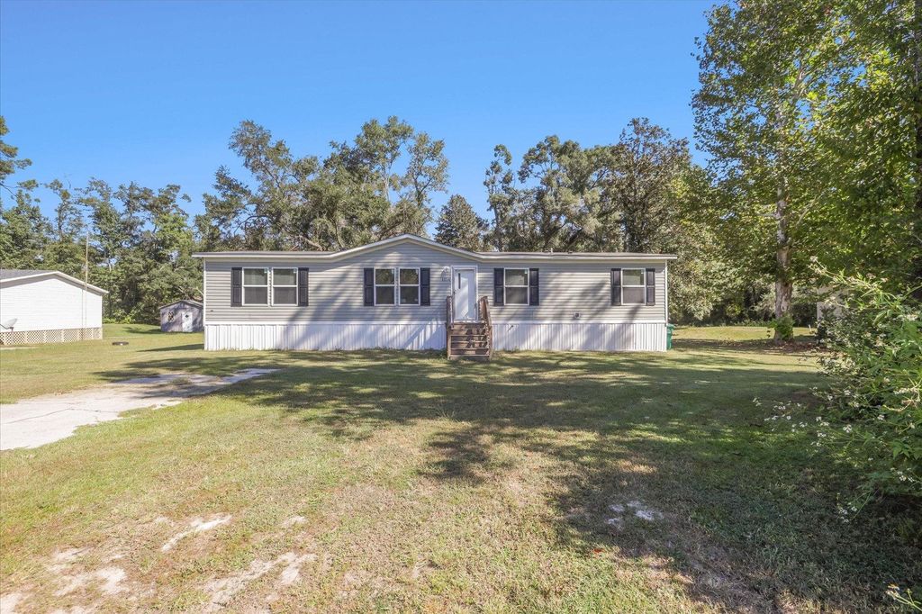 Photo of 8054 Goodwin Dr, Tallahassee, FL 32311 (MLS # 391486)