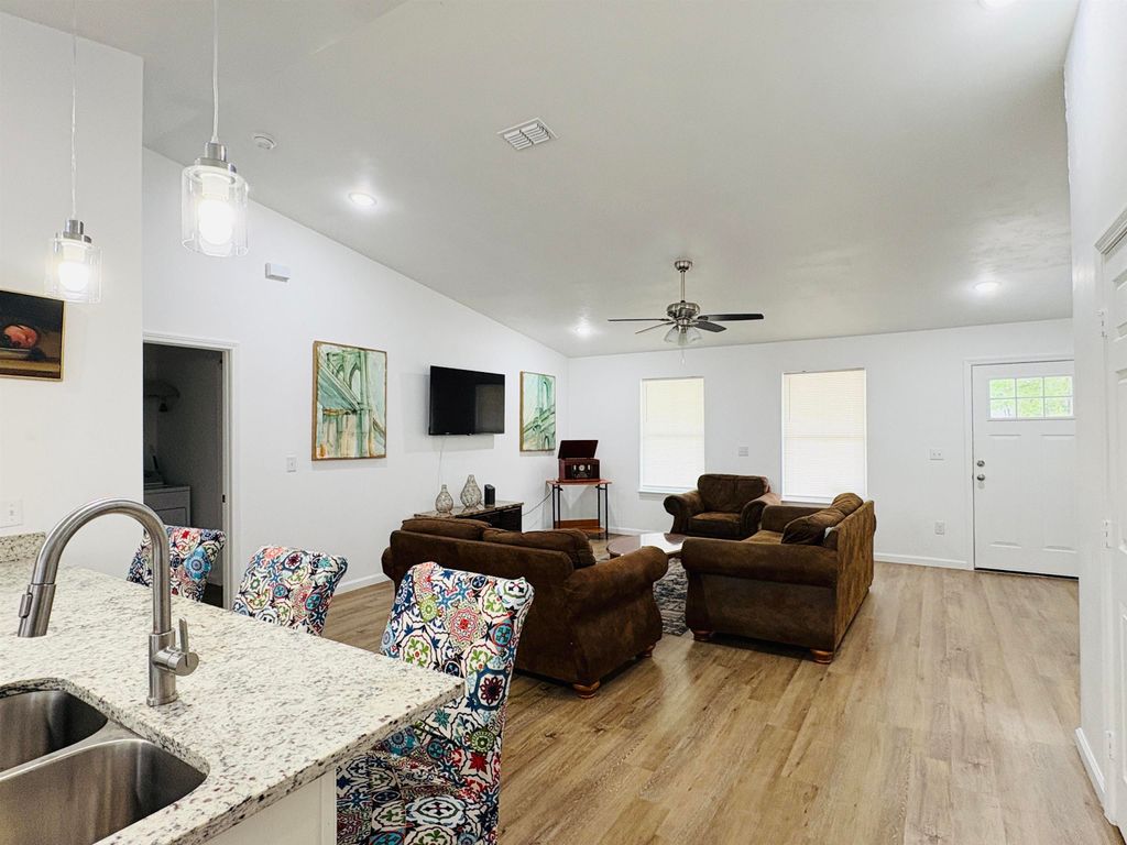 Photo of 1117 Hill Street, Quincy, FL 32351 (MLS # 400309)