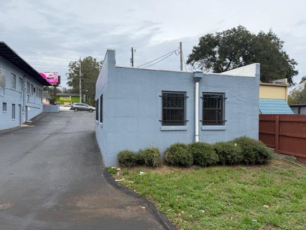 Photo of 1319 Mahan Drive #2, Tallahassee, FL 32308 (MLS # 400432)