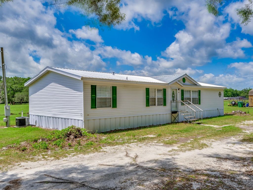 Photo of 45 Happy Time Drive, Crawfordville, FL 32327 (MLS # 386204)
