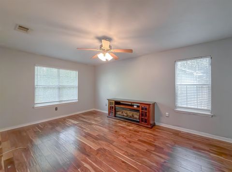 Tiny photo for 481 Stone House Road, Tallahassee, FL 32301 (MLS # 401670)