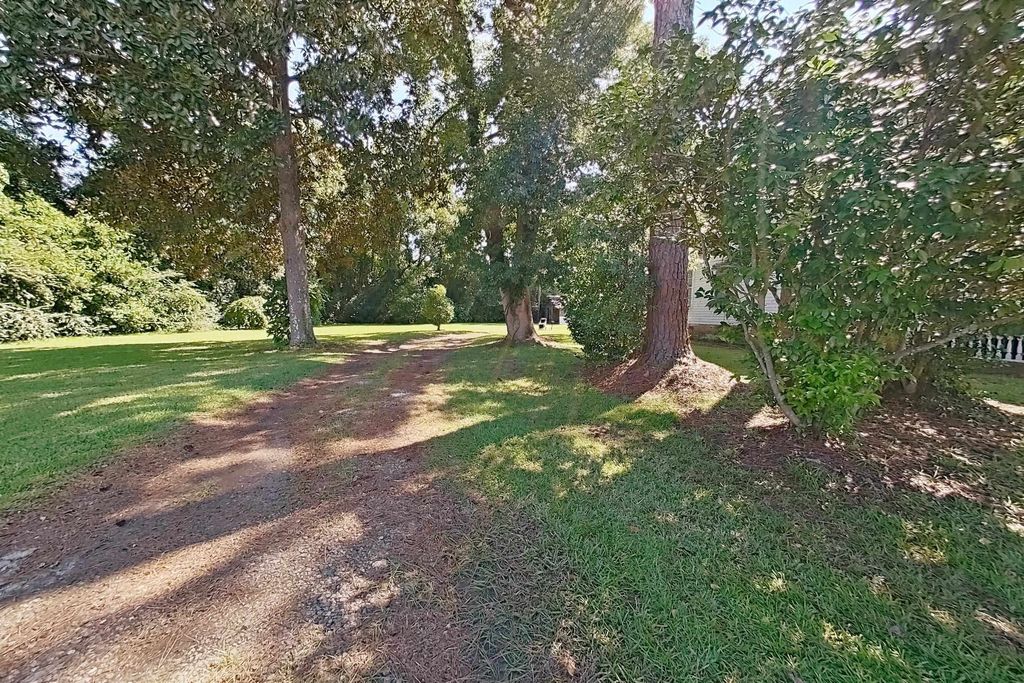 Photo of 530 SE 6th Avenue, Cairo, GA 39828 (MLS # 390413)