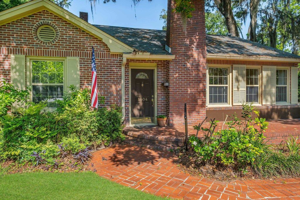 Photo of 1304 Mitchell Avenue, Tallahassee, FL 32303 (MLS # 391214)