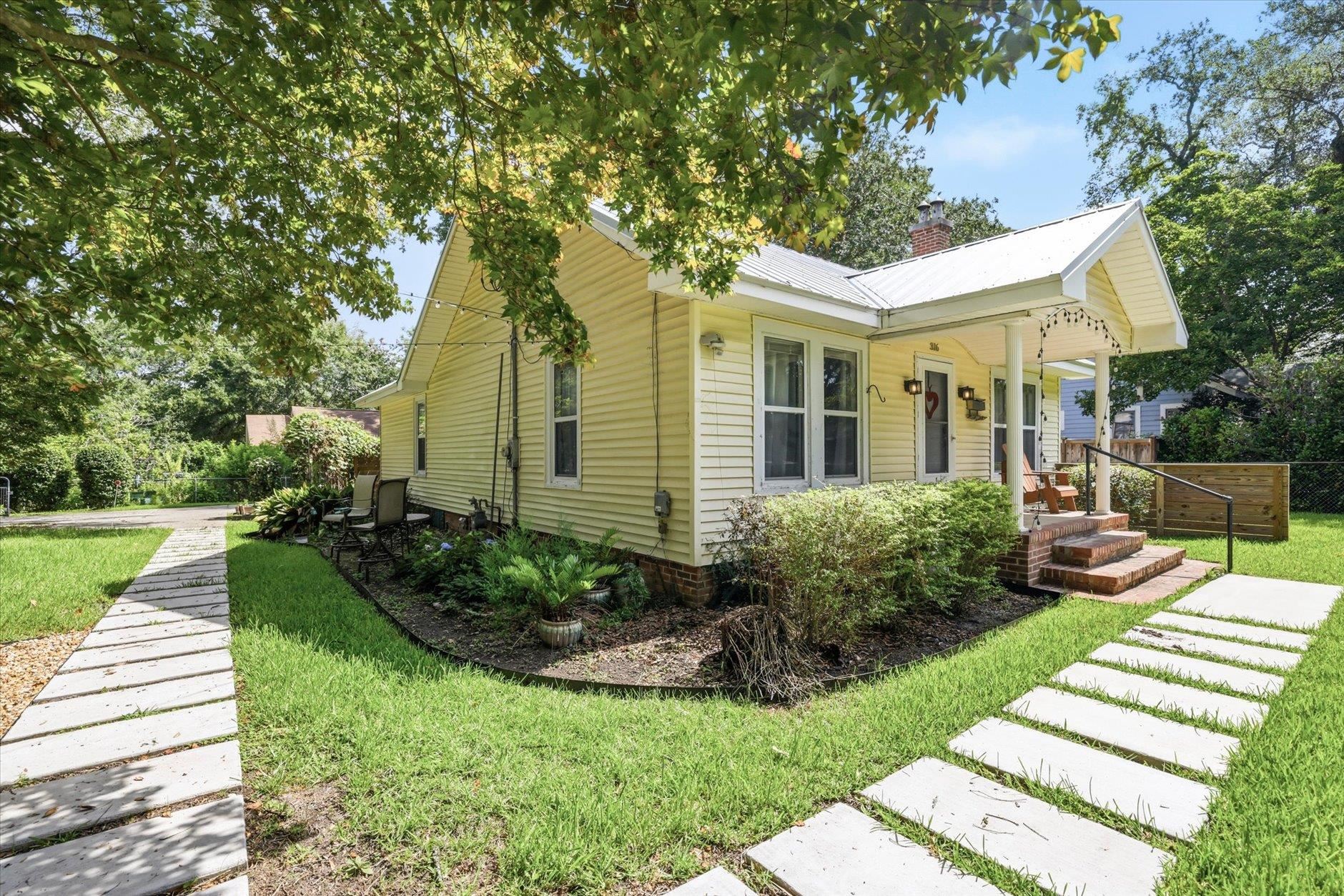 316 W 7Th Avenue