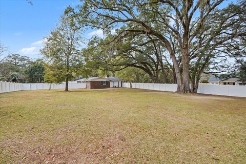 Tiny photo for 1507 Davis Road, Tallahassee, FL 32317 (MLS # 395720)