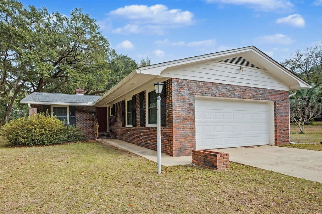 Photo of 1507 Davis Road, Tallahassee, FL 32317 (MLS # 395720)
