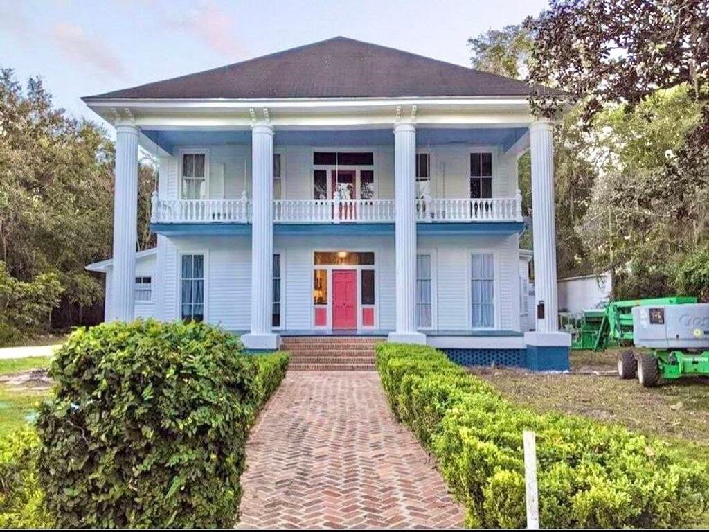 Photo of 625 E Washington Street #-, Monticello, FL 32344 (MLS # 389349)
