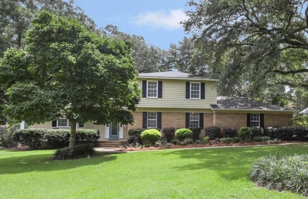 Photo of 4076 Roscrea Drive, Tallahassee, FL 32309 (MLS # 389313)