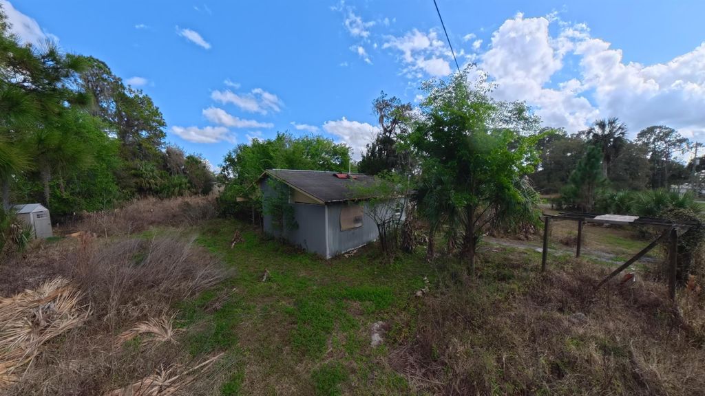 Photo of 1901 Hontoon Road, Other Florida, FL 32720 (MLS # 396736)