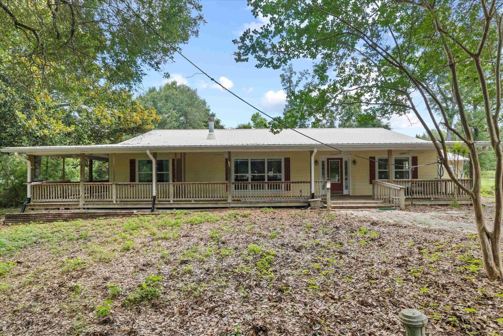 Photo of 5688 Highway 90, Marianna, FL 32446 (MLS # 401145)