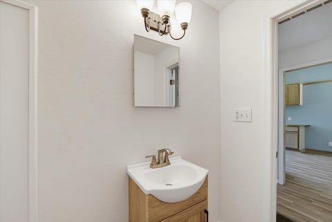 Tiny photo for 2001 Summer Lane, Tallahassee, FL 32305 (MLS # 402330)