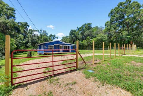 Tiny photo for 2001 Summer Lane, Tallahassee, FL 32305 (MLS # 402330)