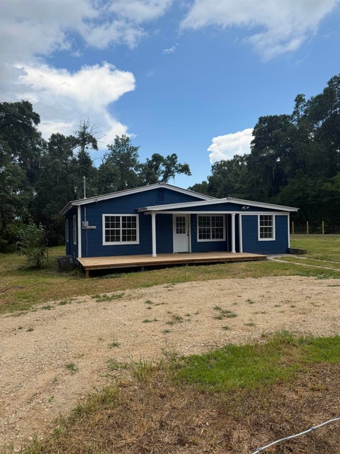 Photo of 2001 Summer Lane, Tallahassee, FL 32305 (MLS # 402330)