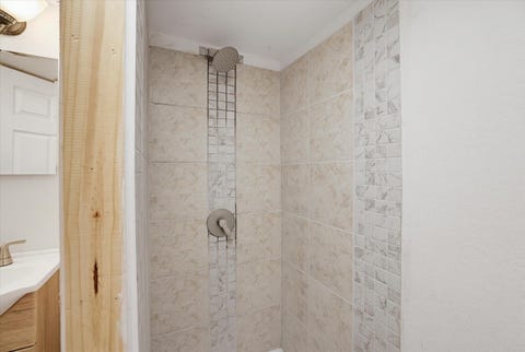 Tiny photo for 2001 Summer Lane, Tallahassee, FL 32305 (MLS # 402330)