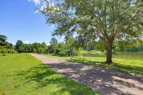 Tiny photo for 2001 Summer Lane, Tallahassee, FL 32305 (MLS # 402330)