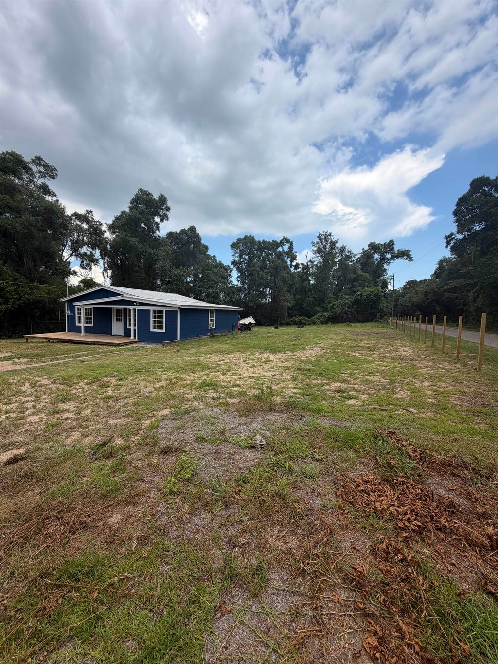 Photo of 2001 Summer Lane, Tallahassee, FL 32305 (MLS # 402330)
