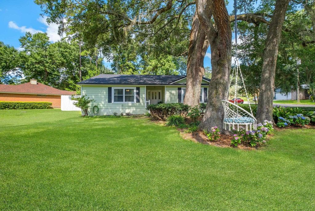 Photo of 771 Lupine Lane, Tallahassee, FL 32308 (MLS # 390901)