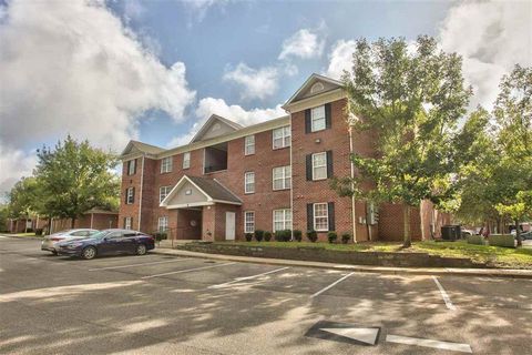 Photo of 3000 S Adams Street #412, Tallahassee, FL 32301 (MLS # 395526)