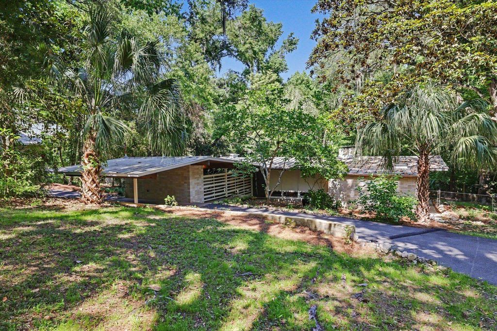 Photo of 1807 ATAPHA NENE, Tallahassee, FL 32301 (MLS # 400076)