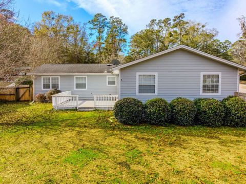 Tiny photo for 3216 CORAL SEA Court, Tallahassee, FL 32312 (MLS # 394492)