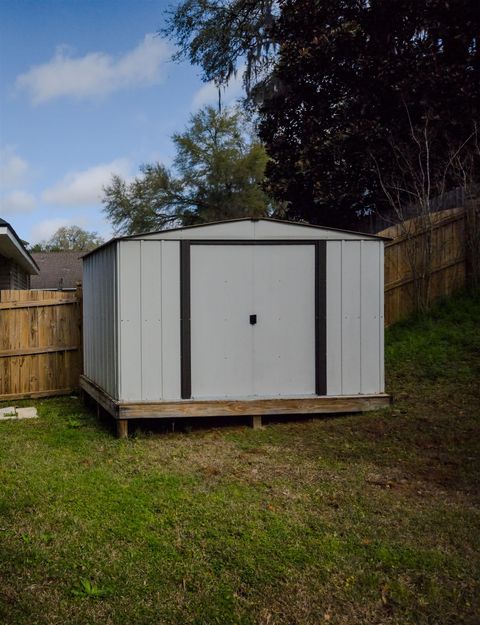 Tiny photo for 1493 Applewood Way, Tallahassee, FL 32312 (MLS # 397008)