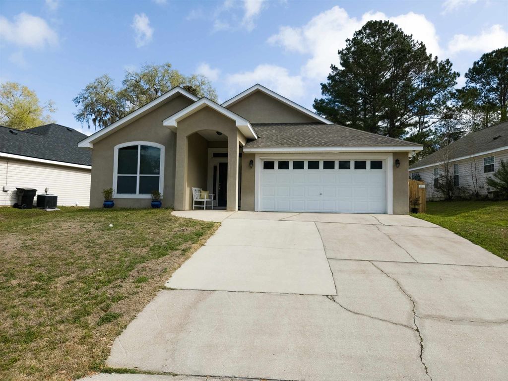 Photo of 1493 Applewood Way, Tallahassee, FL 32312 (MLS # 397008)