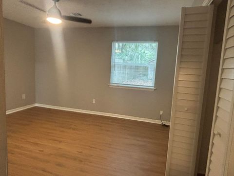 Tiny photo for 3146 Oak Hammock Ct Ct, Tallahassee, FL 32301 (MLS # 393713)