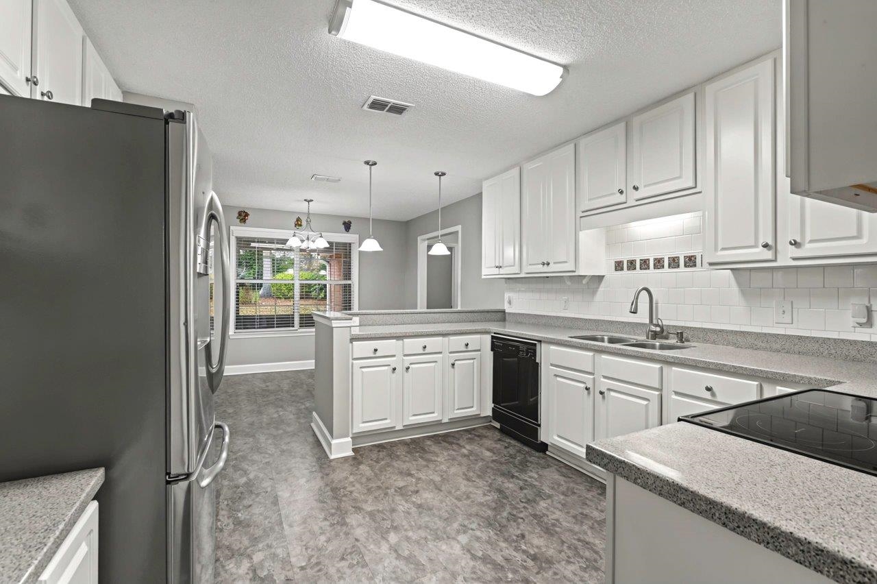 7056 ATASCADERO Lane