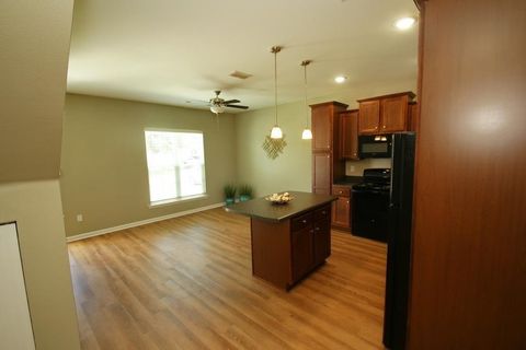 Tiny photo for 1943 Ann Arbor Avenue, Tallahassee, FL 32304 (MLS # 400465)