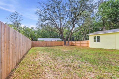 Tiny photo for 8034-8040 N Baby Farm Dr DR #-, Tallahassee, FL 32310 (MLS # 399767)