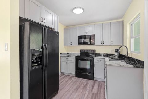 Tiny photo for 8034-8040 N Baby Farm Dr DR #-, Tallahassee, FL 32310 (MLS # 399767)