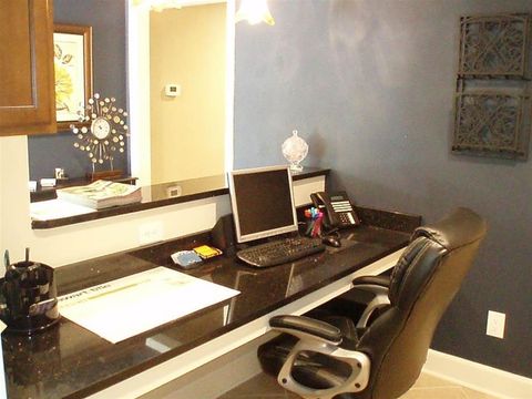 Tiny photo for 1684 Metropolitan Circle, Tallahassee, FL 32308 (MLS # 393767)