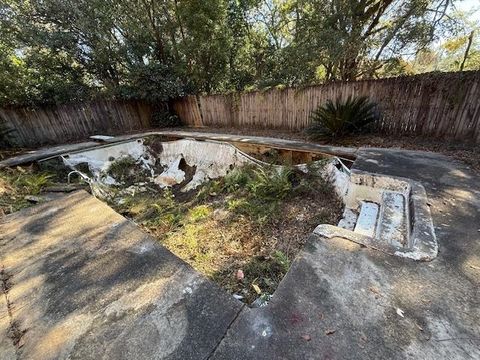 Tiny photo for 403 Locksley Lane, Tallahassee, FL 32312 (MLS # 393361)