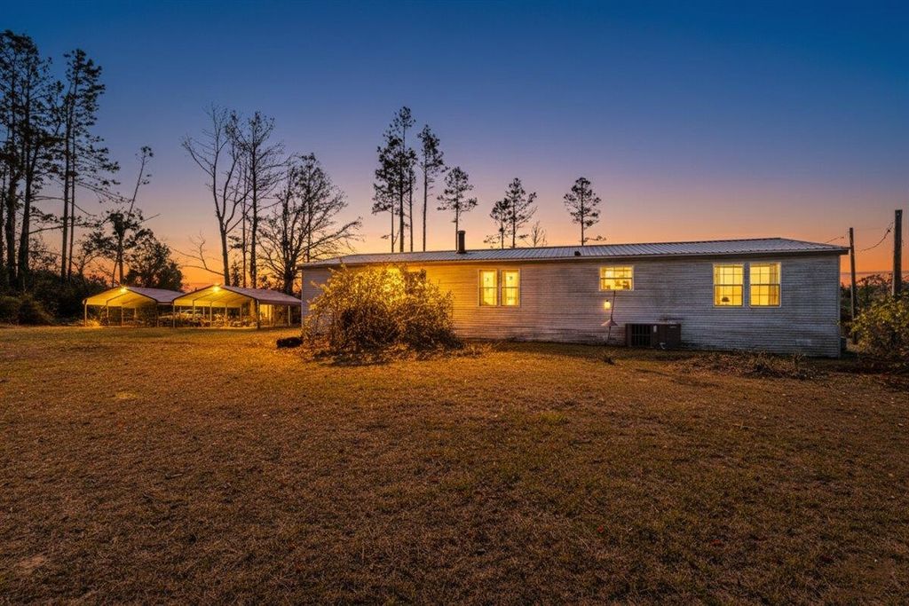 Photo of 8803 NE Rocky Ford Road, Pinetta, FL 32350 (MLS # 393940)