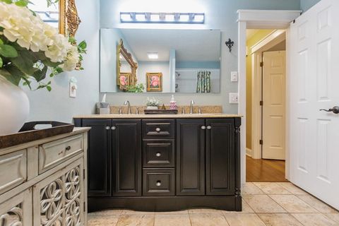 Tiny photo for 2013 Pepperidge Way, Tallahassee, FL 32308 (MLS # 395874)