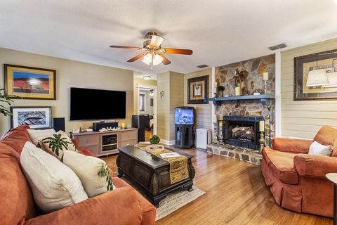 Tiny photo for 2013 Pepperidge Way, Tallahassee, FL 32308 (MLS # 395874)