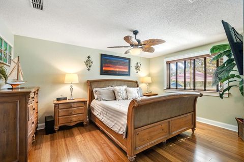 Tiny photo for 2013 Pepperidge Way, Tallahassee, FL 32308 (MLS # 395874)