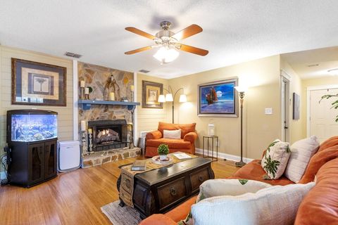 Tiny photo for 2013 Pepperidge Way, Tallahassee, FL 32308 (MLS # 395874)