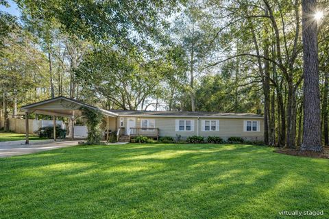 2081 MISTLETOE Court Tallahassee FL 32317