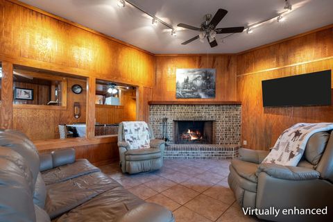 Tiny photo for 309 DAVIDSON Street, Quincy, FL 32351 (MLS # 394419)