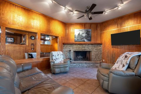 Tiny photo for 309 DAVIDSON Street, Quincy, FL 32351 (MLS # 394419)