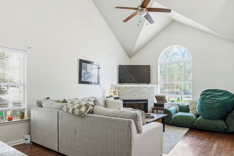 Tiny photo for 1358 Pawnee Pointe Court, Tallahassee, FL 32312 (MLS # 402168)