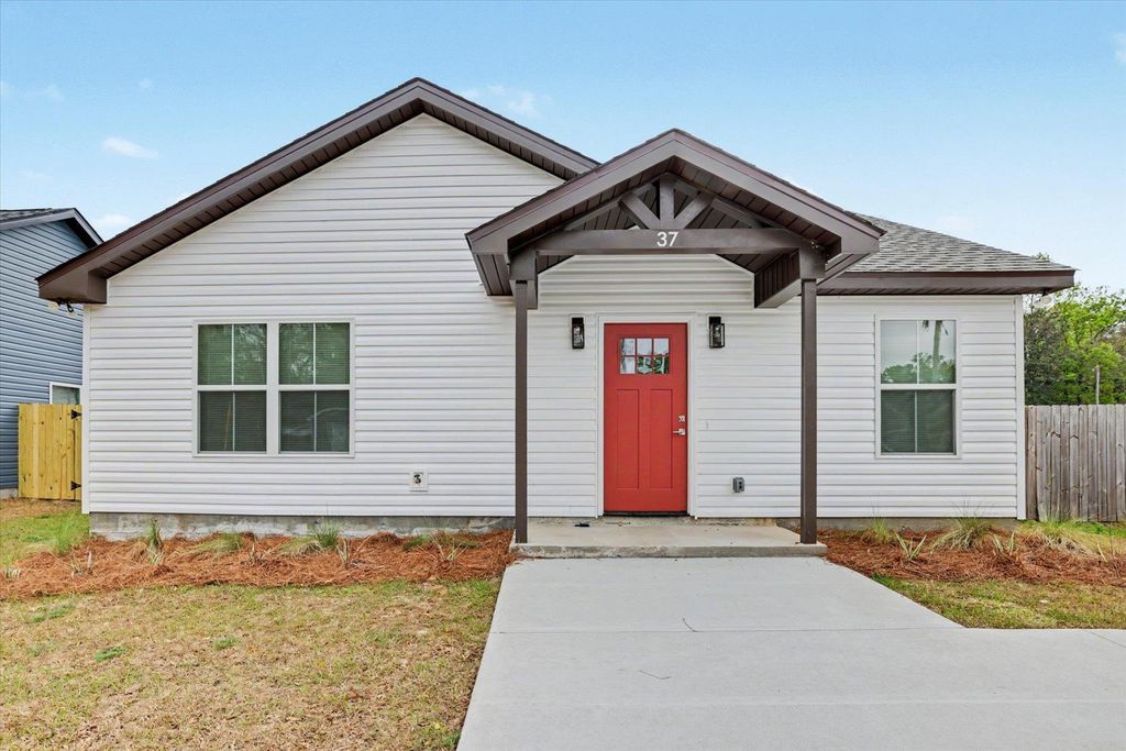Photo of 37 Haida Trail, Crawfordville, FL 32327 (MLS # 397863)